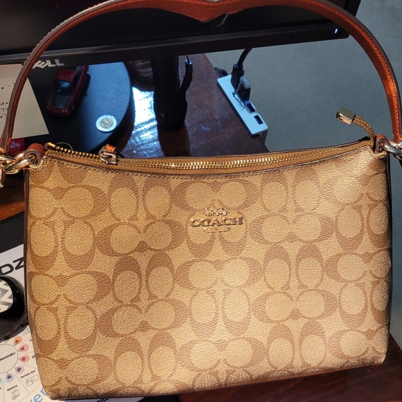 Coach shoulder bag - Picture 5 of 9